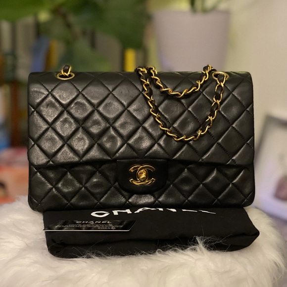 CHANEL Vintage Double Flap Series 4 - Picture 4 of 14